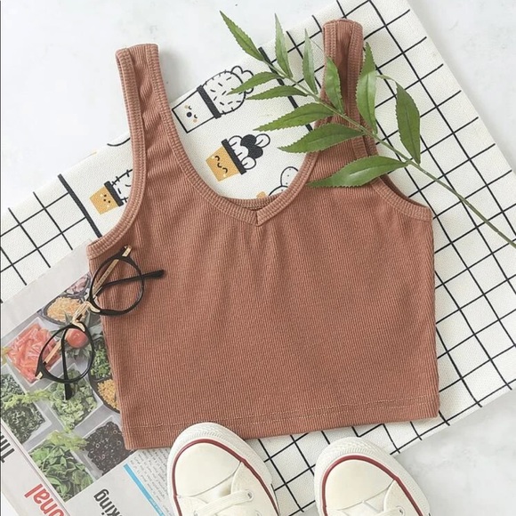 Tops - Women’s crop top